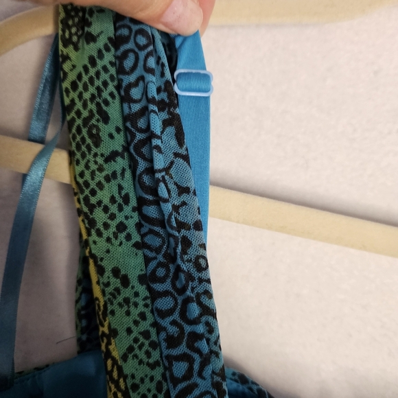 BCBG Max Azria - Blue, Turqouise, & Yellow Snakeskin Print Ruched Mesh Dress xxs - Picture 9 of 13